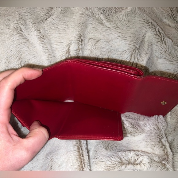 Valentines Day Special Red Louis Vuitton Wallet - Picture 4 of 12